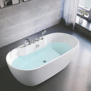 Freestanding Bathtub with Chrome Faucet Set